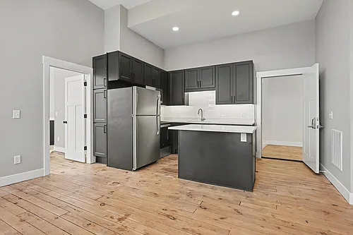 128 Locust St #C Photo 1