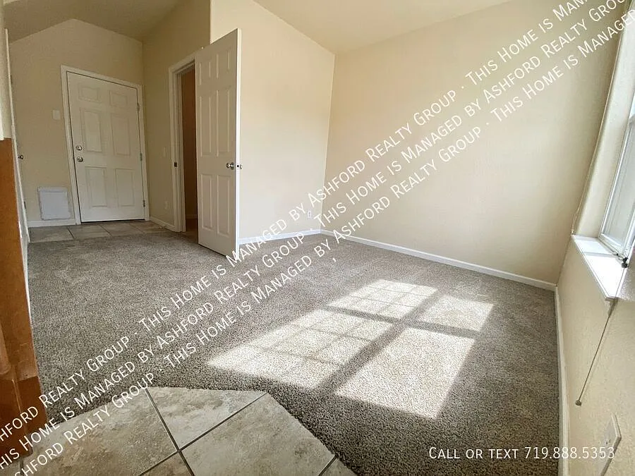 2 bed, 3.5 bath, 1504 sqft, $2,000 — Photo 4