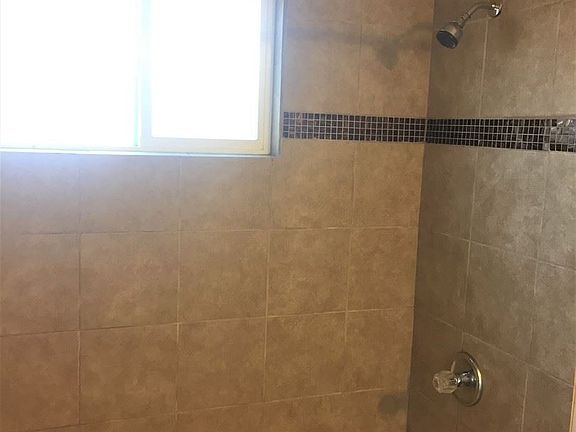 5th image of 3536-3538 36th St