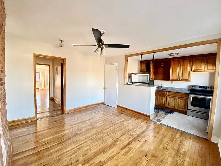 459 Putnam Ave #3 — Photo 4