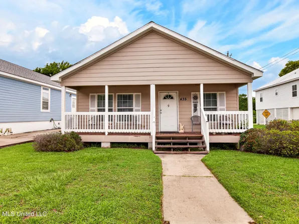435 E 2nd St, Pass Christian, MS 39571