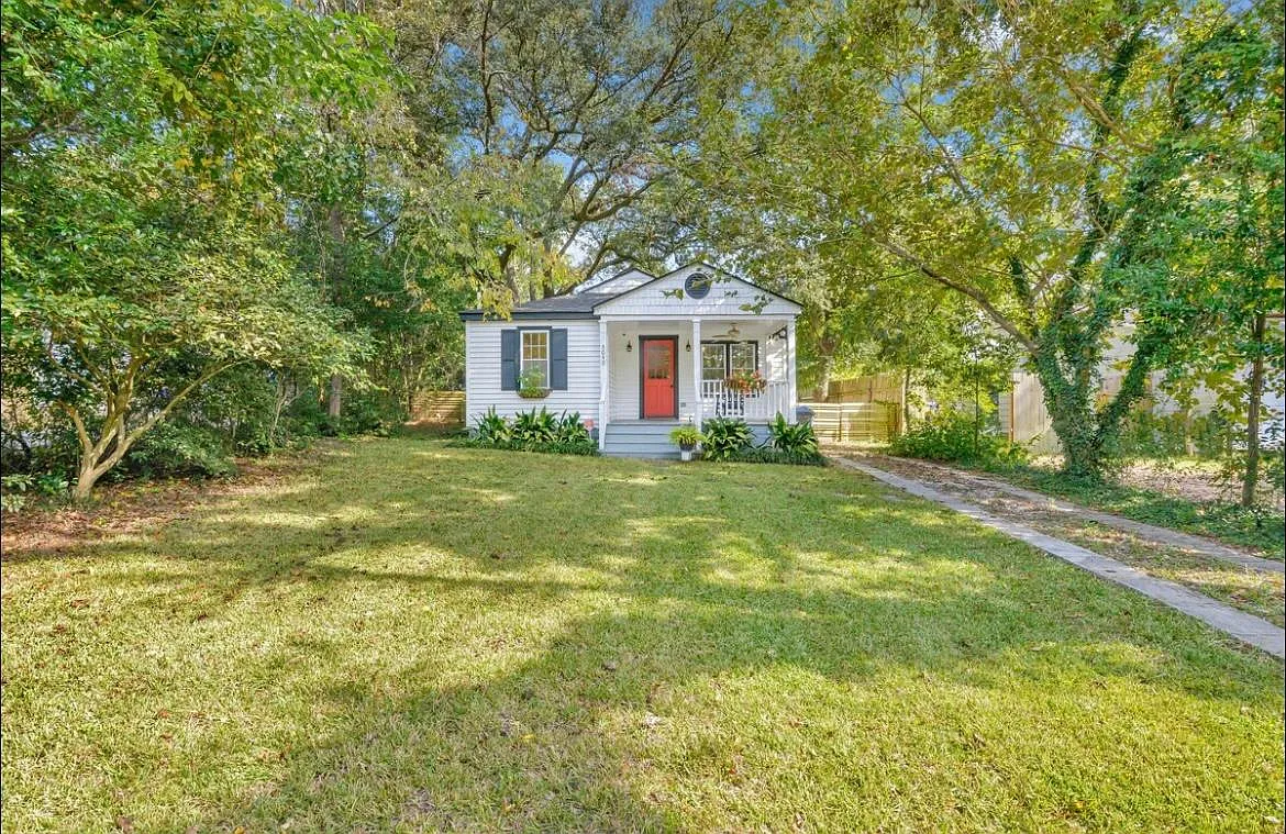 5040 N Rhett Ave — Photo 1