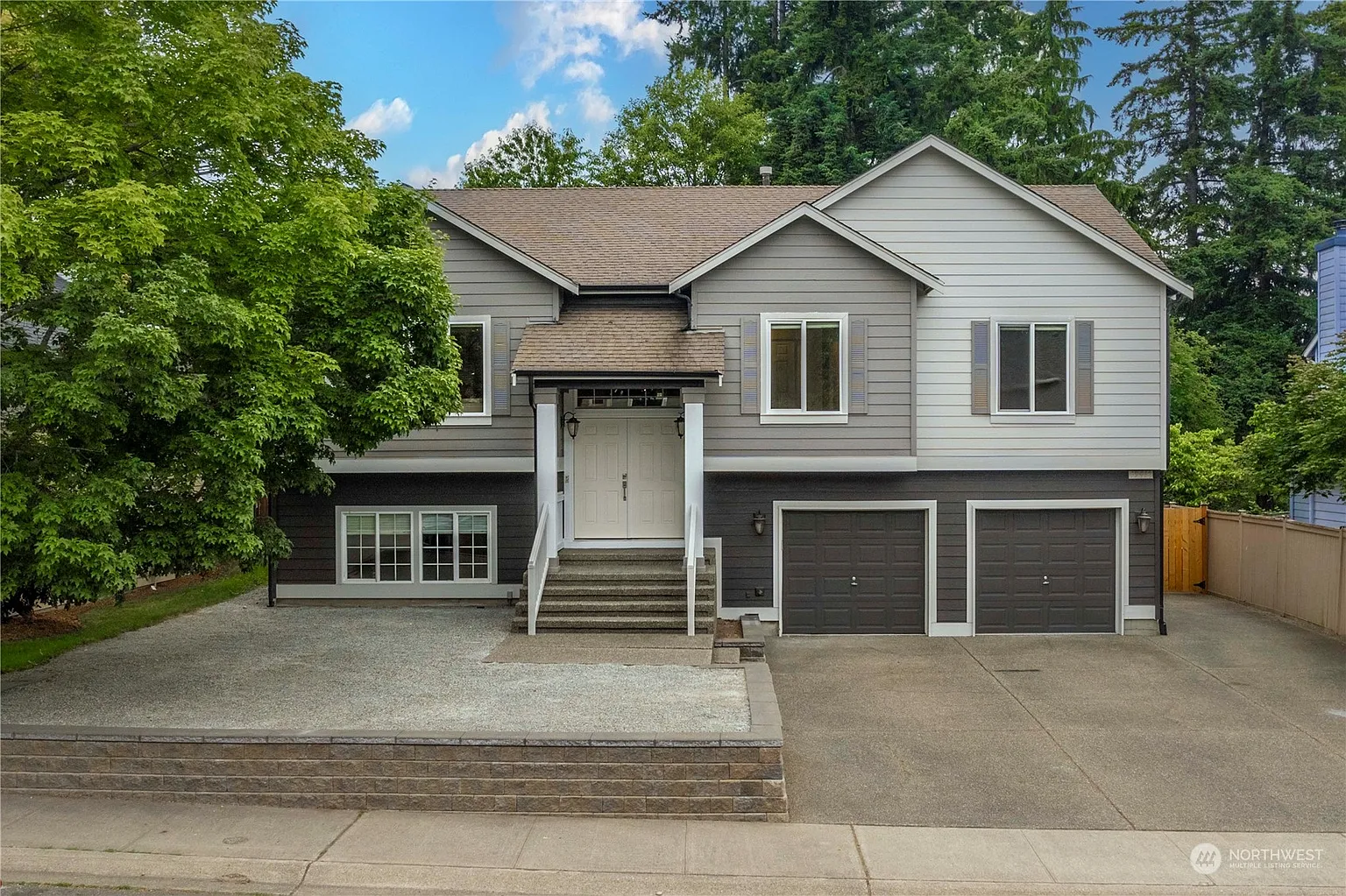 19410 6th Avenue S photo 1