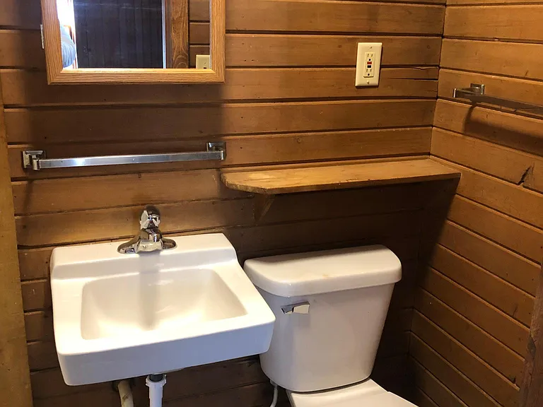 2627 W Saint Lawrence Ave #4 — Photo 8