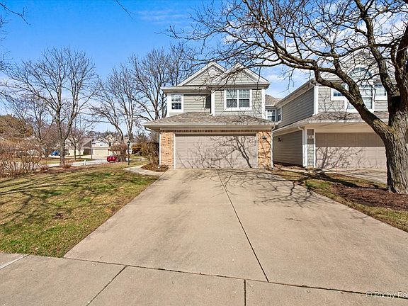 5th image of 184 Woodstone Dr