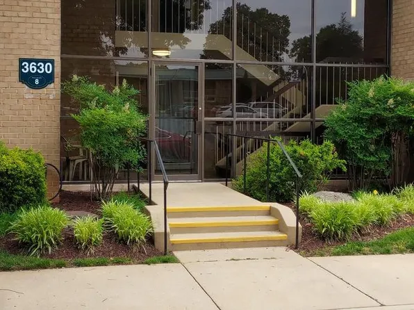 3630 Gleneagles Dr #8-2C, Silver Spring, MD 20906