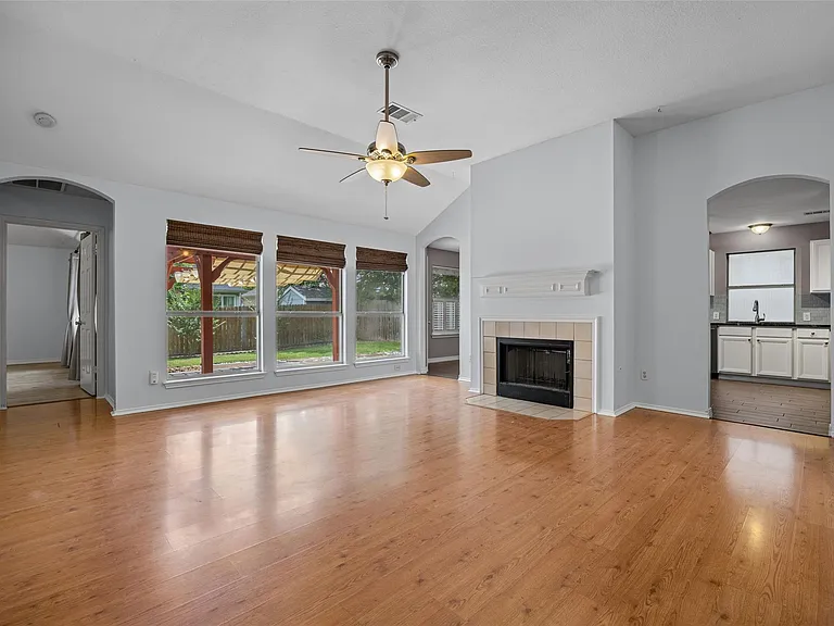 11304 Avering Ln — Photo 4