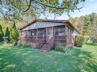 51200 3rd St, Dowagiac, MI 49047