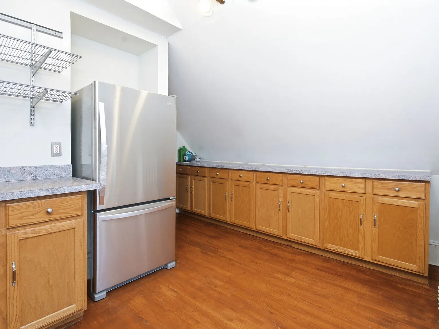 1 bed, 925 sqft, $3,000 — Photo 4