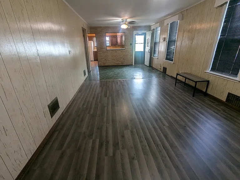 1302 Colburn St #1 — Photo 5