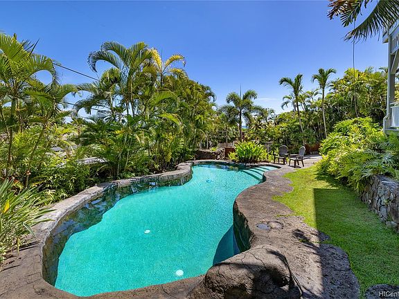 211 Poopoo Pl, Kailua, HI 96734 | Zillow