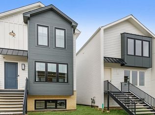 2500 W Polk St, Chicago, IL 60612