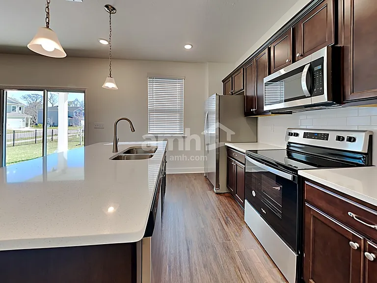 2653 Sunrise Landing Loop — Photo 4