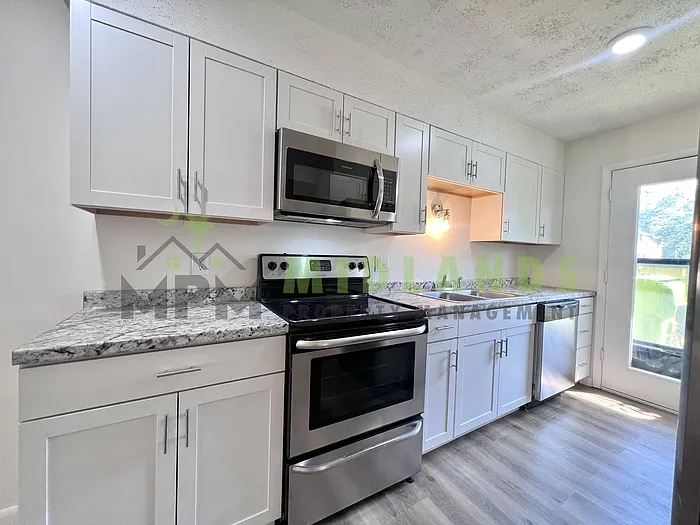 233 Timber Ct — Photo 8