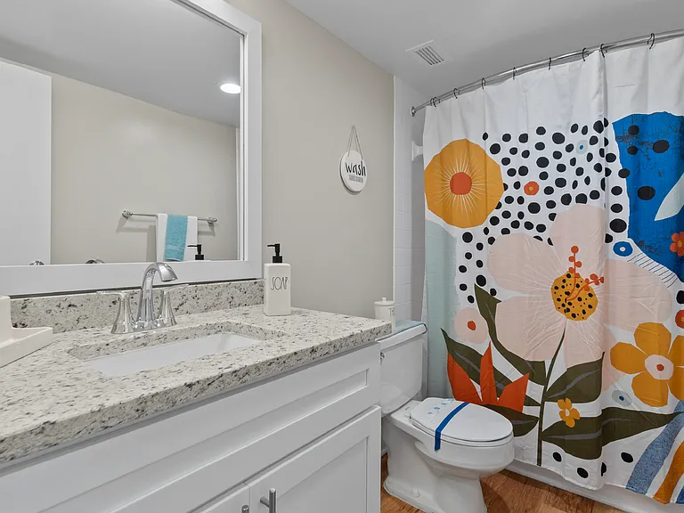 Westchester Tower Apartments — Photo 48