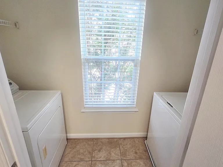Clairmont at Farmgate — Photo 65