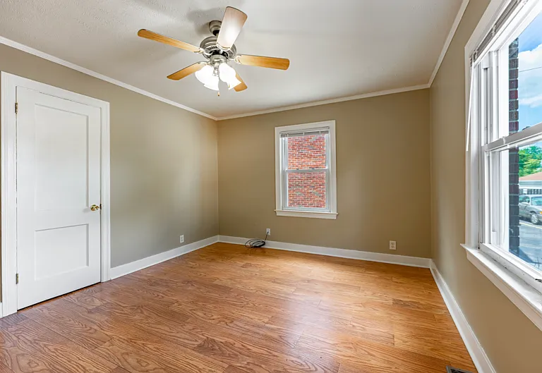 2315 Auburn St #2E — Photo 3