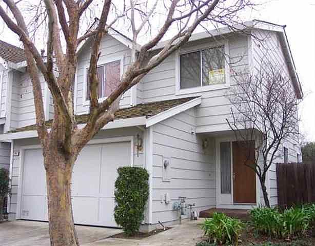 1st image of 292 Shoreline Dr Unit 292