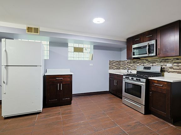 5th image of 7939 S Hermitage Ave #G