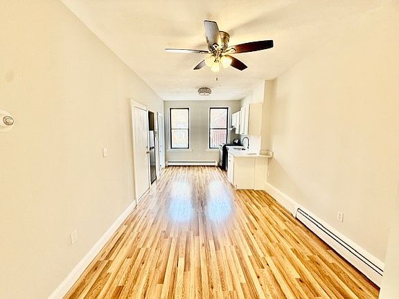 4th image of 23 Sheafe St APT 4F