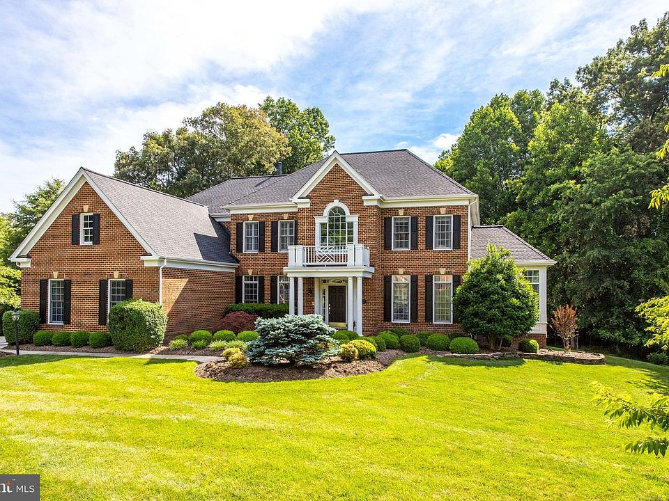 1st image of 2712 Silkwood Ct