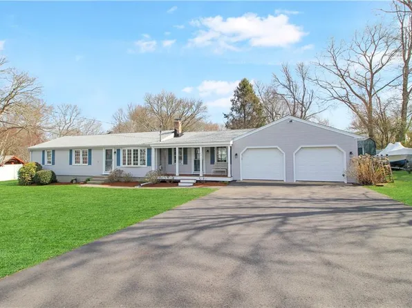 22 Green Ave, Pawcatuck, CT 06379