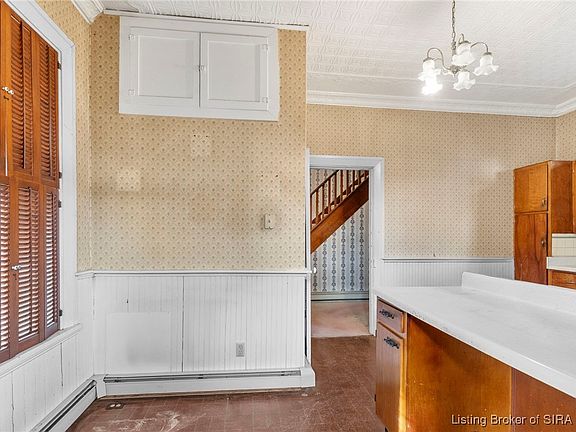 5th image of 312 Baltimore Street