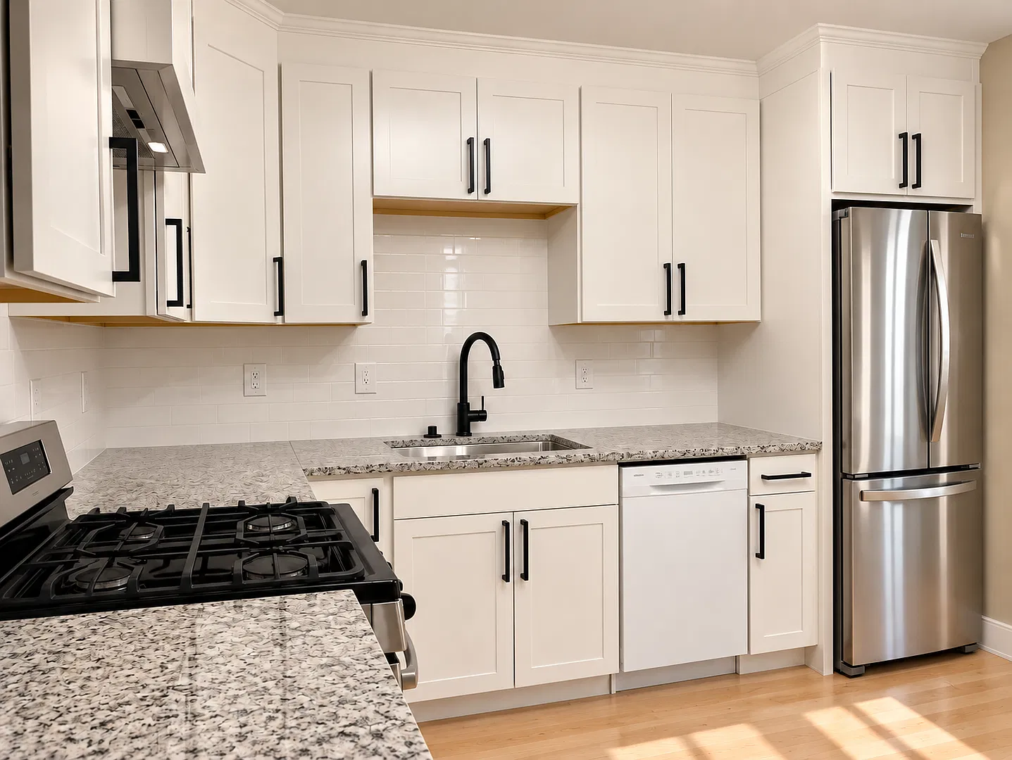 Available Now - Great location for this 2 bedroom — Photo 4