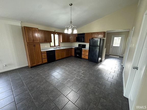 4th image of 1214 E Bellmont Rd