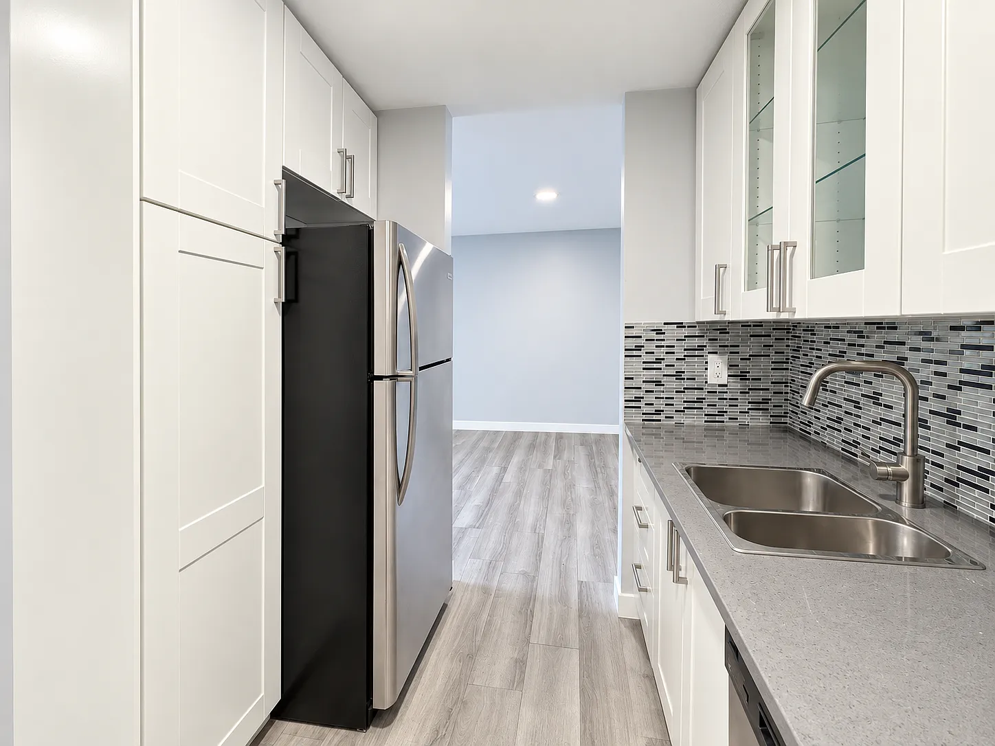 Meadow Mews Apartments — Photo 3