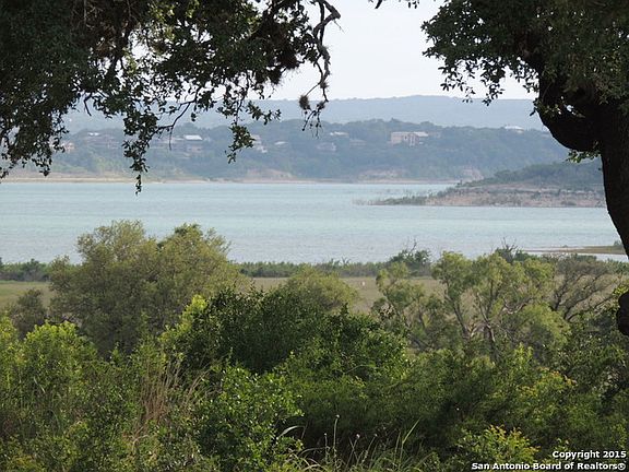 2nd image of 1564 Lake Blf