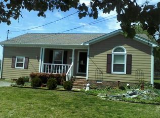 11 Village Park Dr, Fayetteville, TN 37334