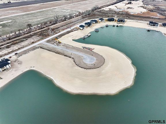 4th image of 337 S Marina Way