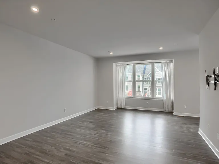 137 Moyer Hill Dr — Photo 41