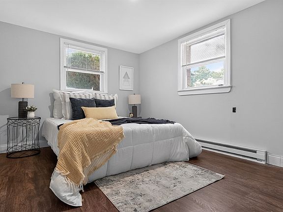 3rd image of 13 Nelson Dr APT 1