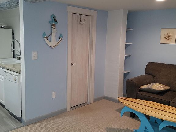 5th image of 113 Botefuhr Ave