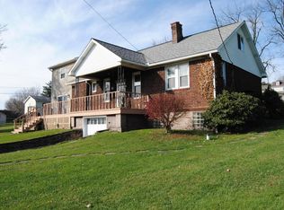 1502 Gulf St, Connellsville, PA