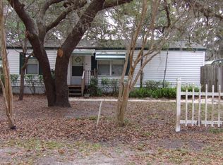 102 Violet Cir, Interlachen, FL 32148