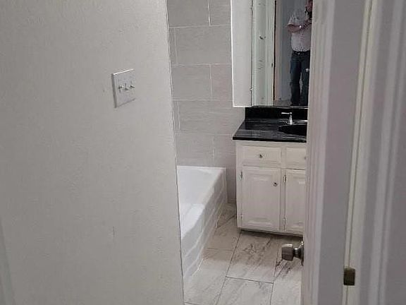 5th image of 735 Sherbrook Dr