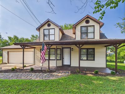 1230 W Chestnut Street Street, Houston, MO, 65483