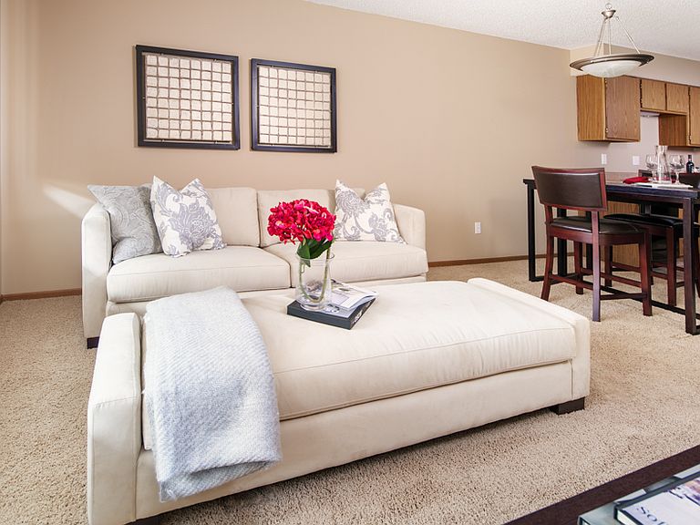 Old Cheney Place by Broadmoor Apartment Rentals Lincoln, NE Zillow