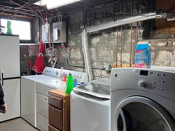 3rd image of 5350 Delor St #2F