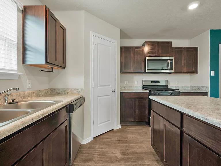 9570 Ranch Loop — Photo 4