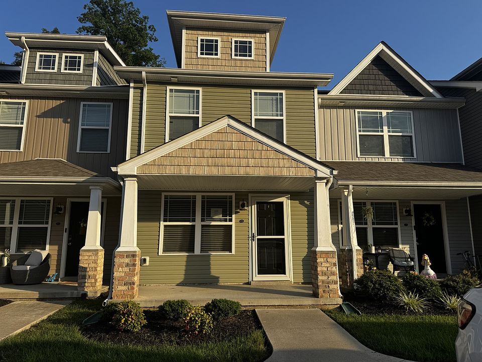 1st image of 228 Woodland Valley Ln