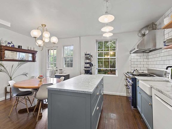 3rd image of 3907 46th St