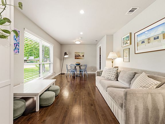 5th image of 3812 Periwinkle Dr