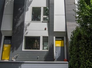 2651 N Hamlin Ave #20, Chicago, IL 60647