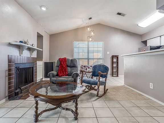 4th image of 5913 Lake Hubbard Pkwy APT 221