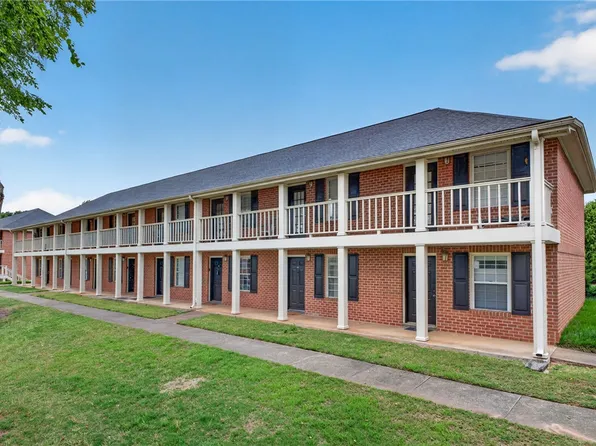 250 Elm St APT 506, Clemson, SC 29631