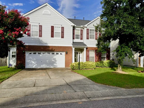 1526 Roaring Rapids Rd, Raleigh, NC 27610